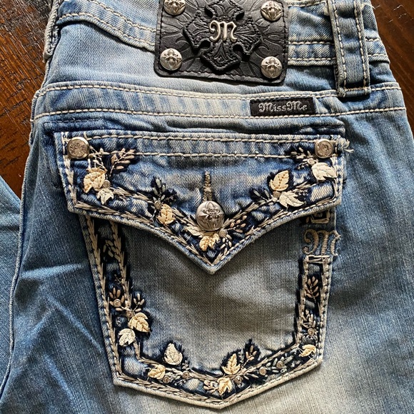 Miss Me Denim - Vintage Miss Me Signature boot cut jeans factory distressed BNWOT size 32 X 34